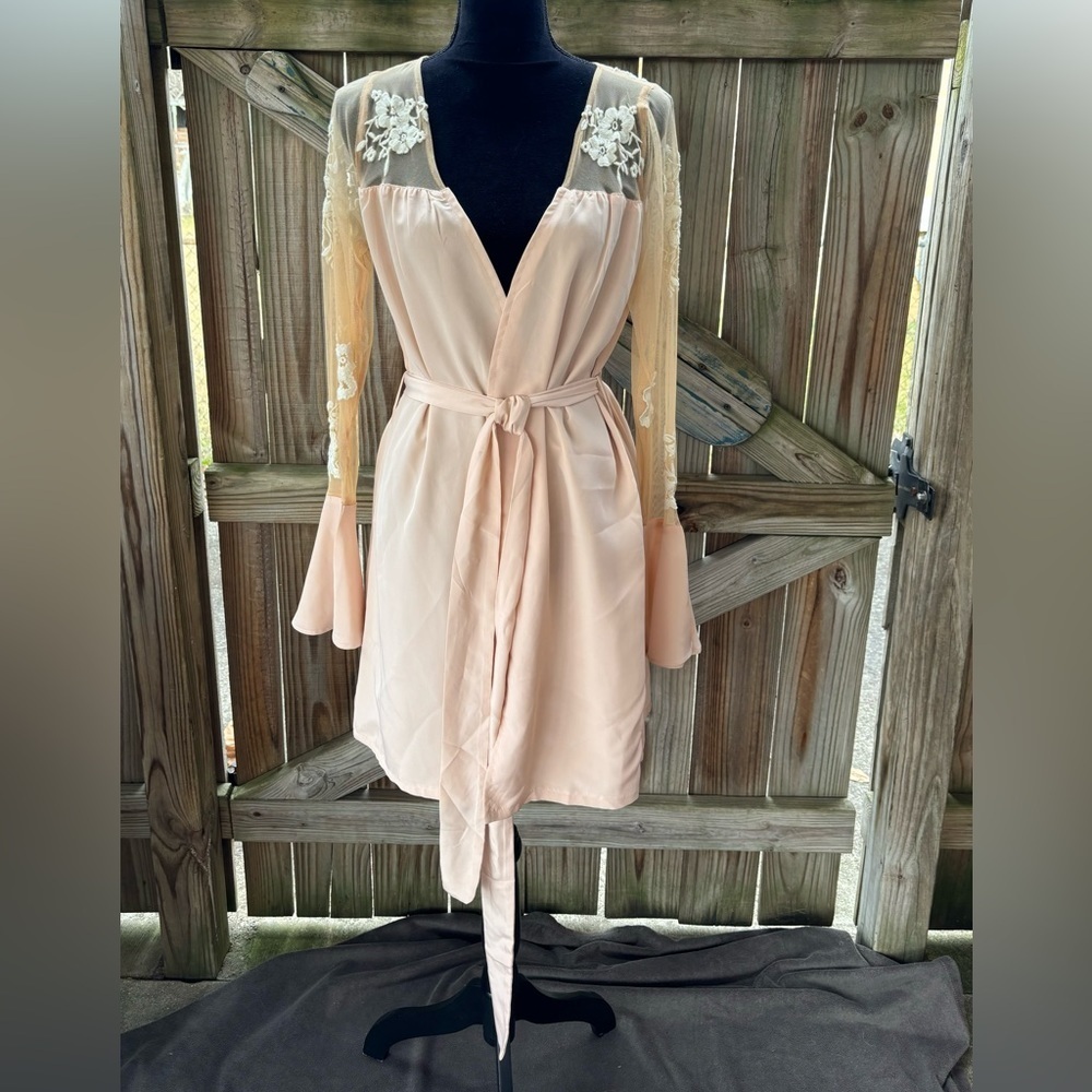 Robed with Love Hildy Pink Satin Bridesmaid Robe Floral Embroidered Details M